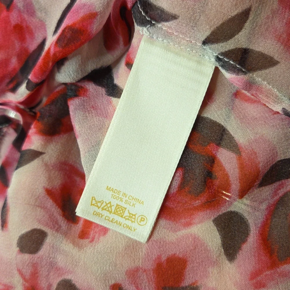 Kate Spade Roses Ruffle Silk Top In Size 2. - Picture 6 of 16